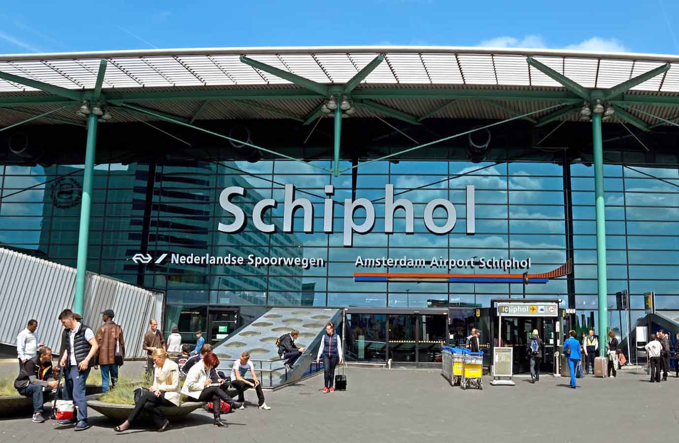 Veelgestelde Vragen over Vliegtickets naar Apeldoorn: Een Allesomvattende Gids van Vertrek tot Aankomst